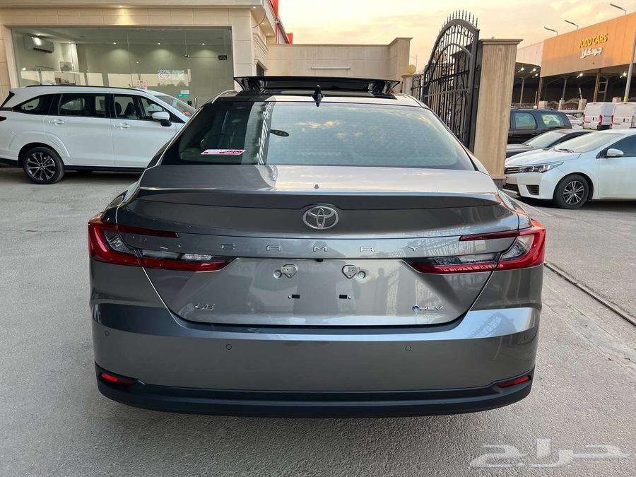 تويوتا كامري LE هايبرد 2025 متاح اقساط و كاش64246099186179114