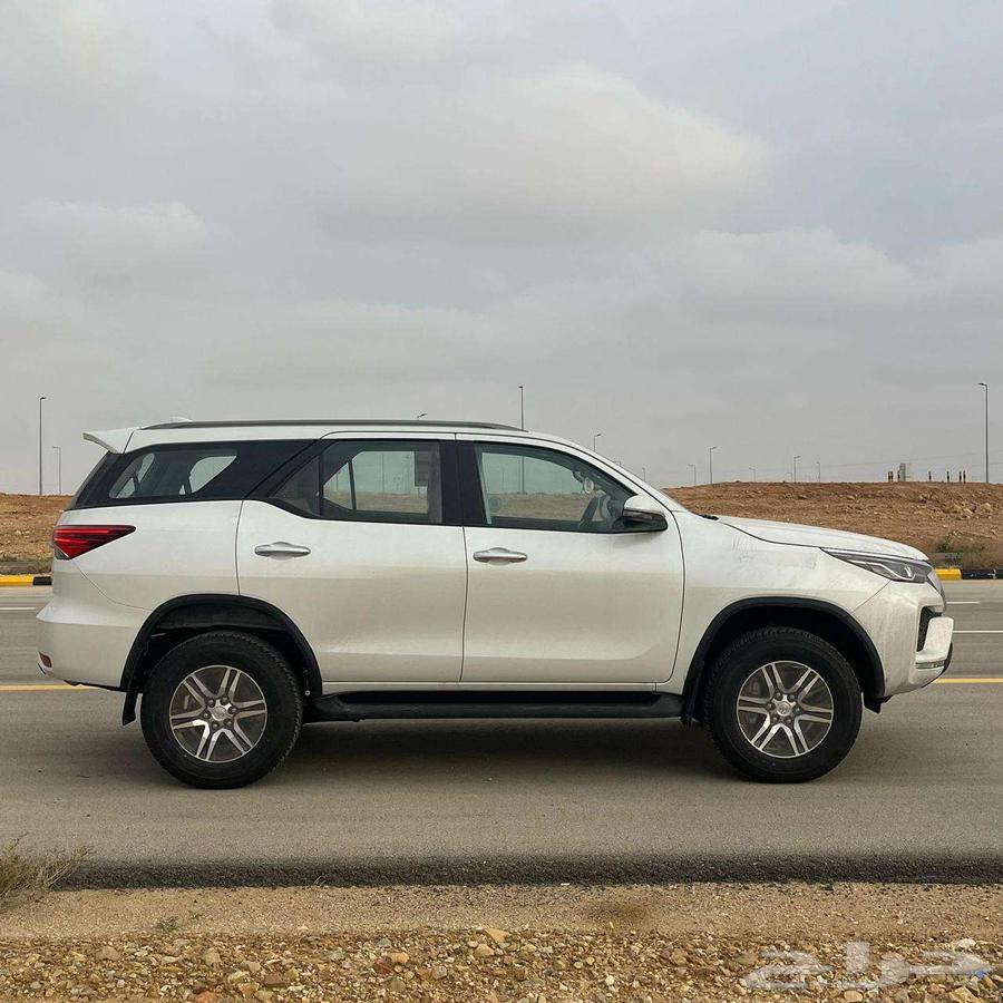 تويوتا فورشنر GX2 2025 بنزين دبل سعودي64234394322305114