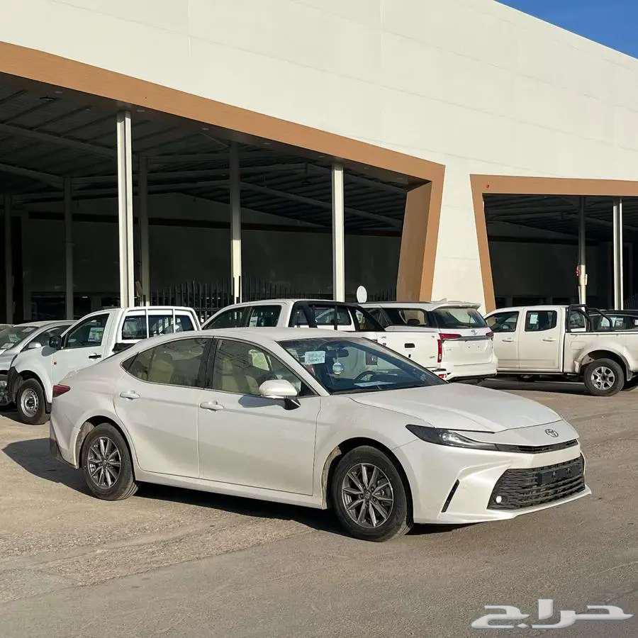 تويوتا كامري E بنزين 2025 - عروض الأقساط64234744803331110