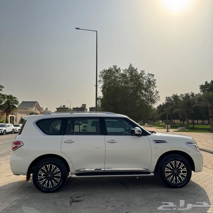 Patrol Platinum 2016 Second Batch First Owner64239329168258111