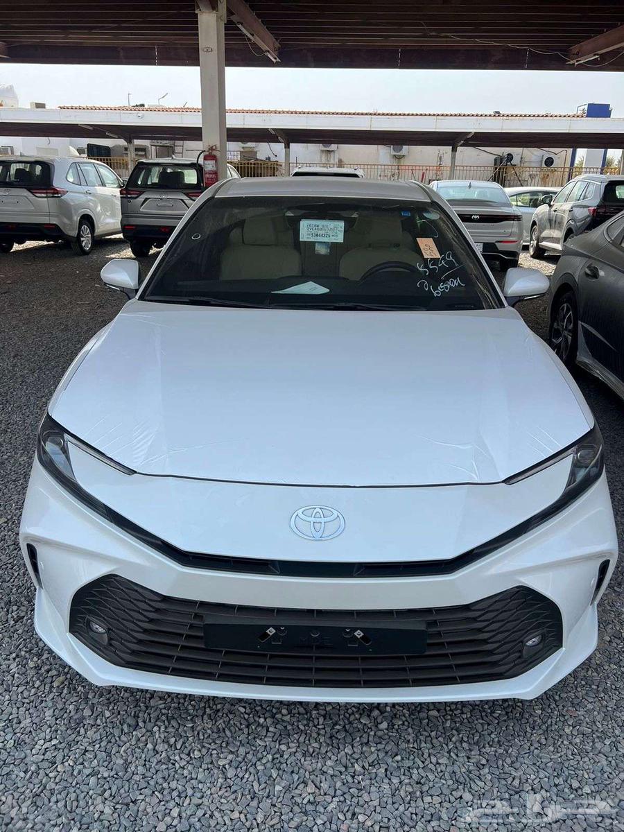 تويوتا كامري E بنزين كاش و تمويل بنوك 202564268341908353110