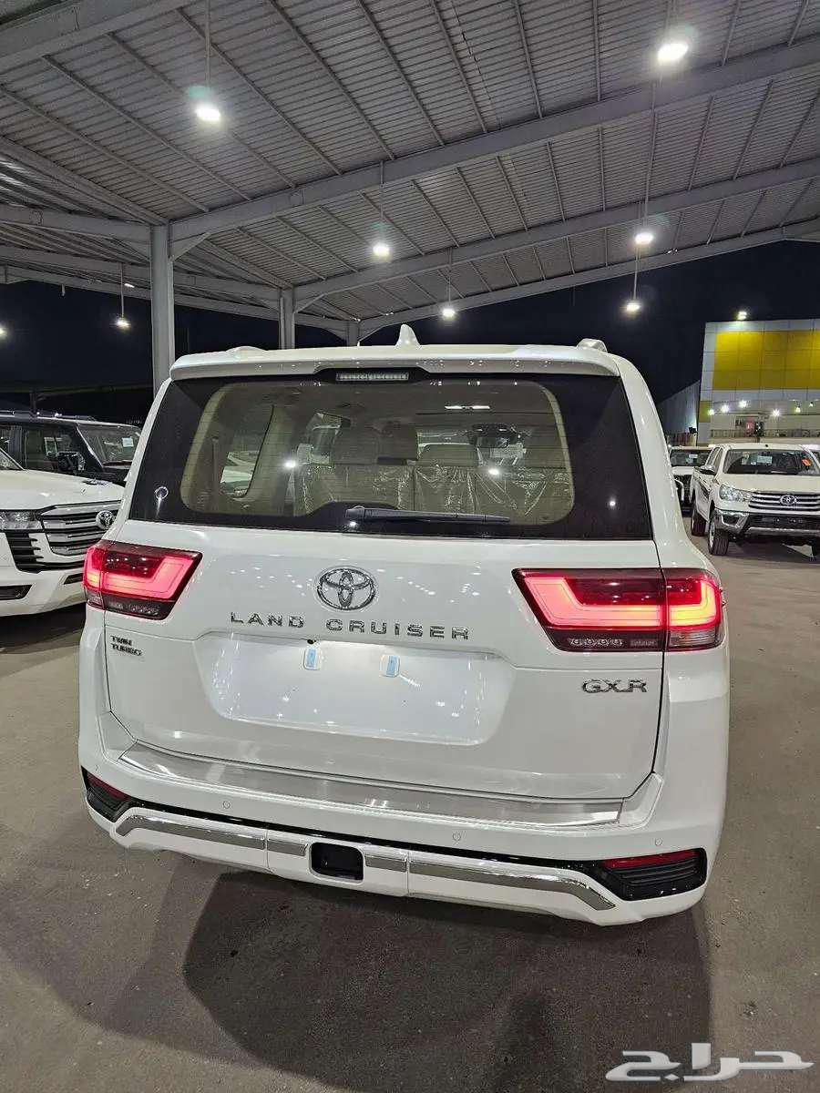 تويوتا لاند كروزر GXR L4 2025 كاش واقساط64272468567041114