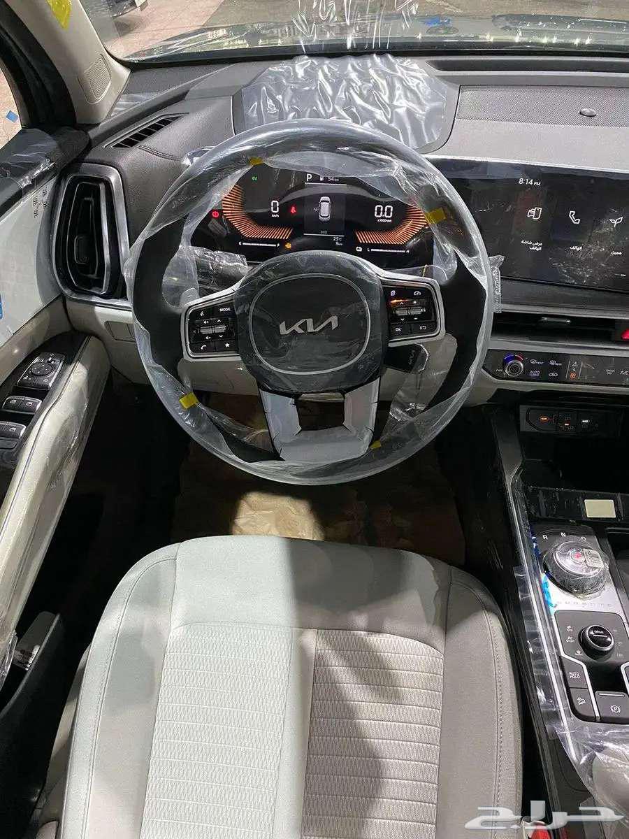 كيا سورينتو استاندر هايبرد 1.6cc موديل 2024 اقساط او كاش64272087205890114