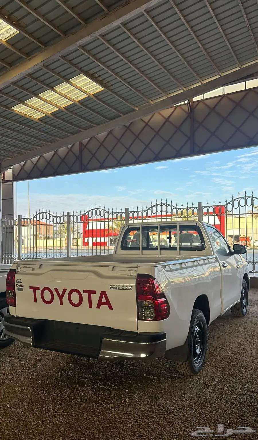 تويوتا هايلوكس غمارة GL ديزل 2025 اصفار64272625081217114