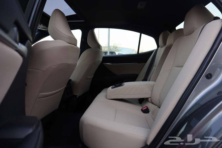 تويوتا كامري LE بنزين 202564266975416194114