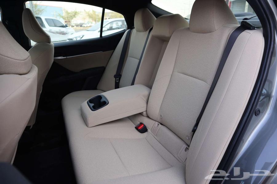 تويوتا كامري LE بنزين 202564266975416194111