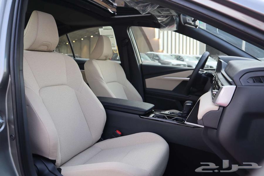 تويوتا كامري LE بنزين 202564266975416194112