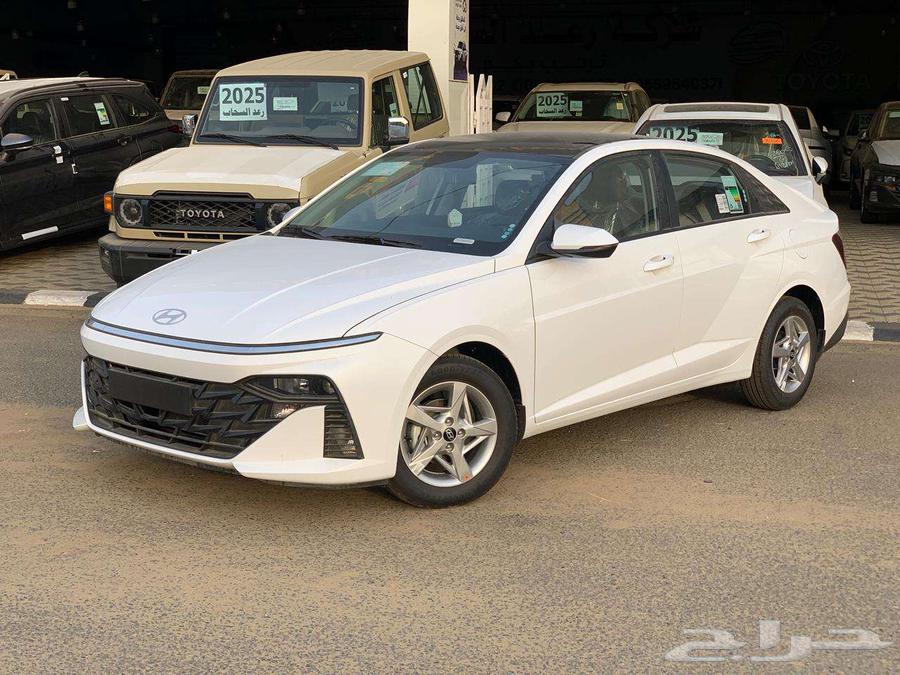 هيونداي اسكنت 2026 فلت سقف اسود64266613949827111