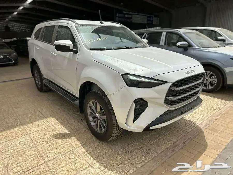 ايسوزو جيب MUX فل 2025 كاش وتقسيط64268666731137114