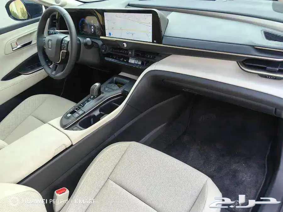 كراون بريميوم اسود 202364270962492417112