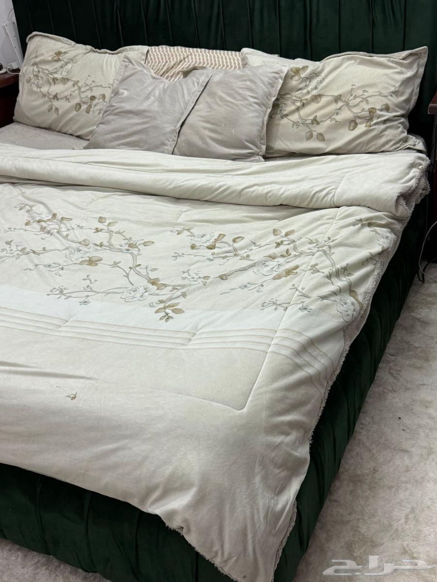 سرير مع مرتبه ومفرش للبيع64402969291651111