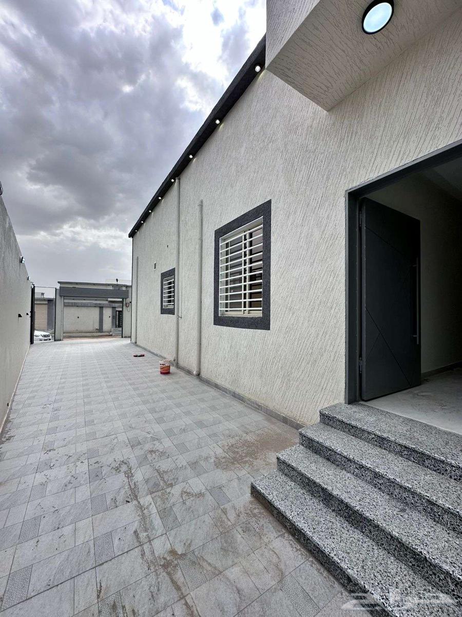 Independent Floor 500m Khamis Mushait63612992113153112