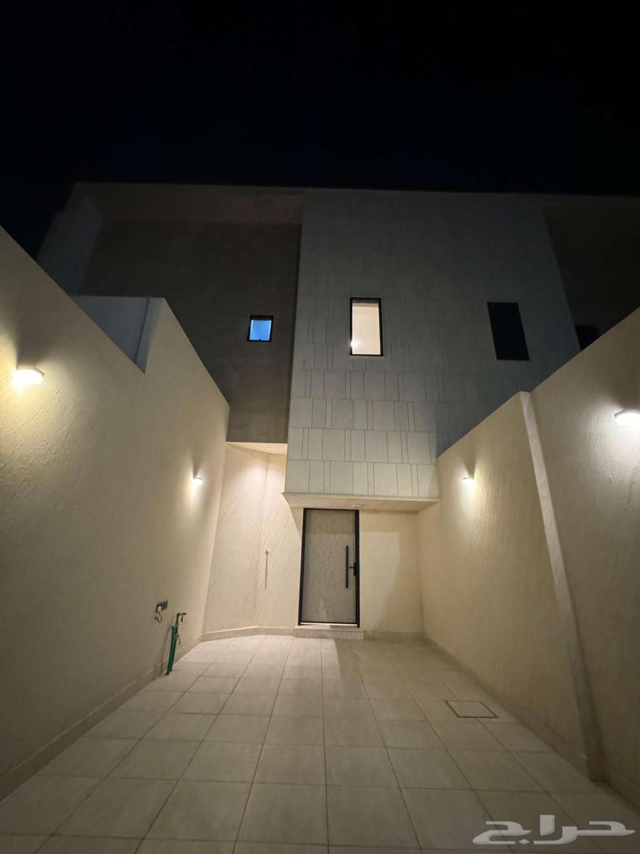 للبيع وحدة علوية شمال مدينة بريدة مخطط الرواف63612997338242112