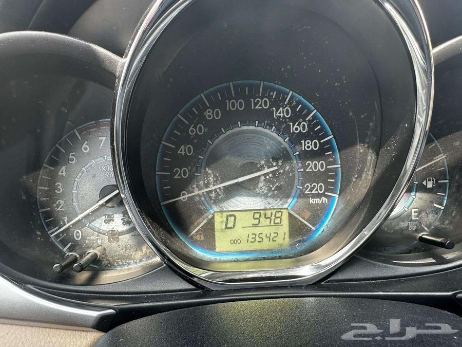 تويوتا يارس 2017 بحالة الوكالة (استخدام خفيف)64310000737411112