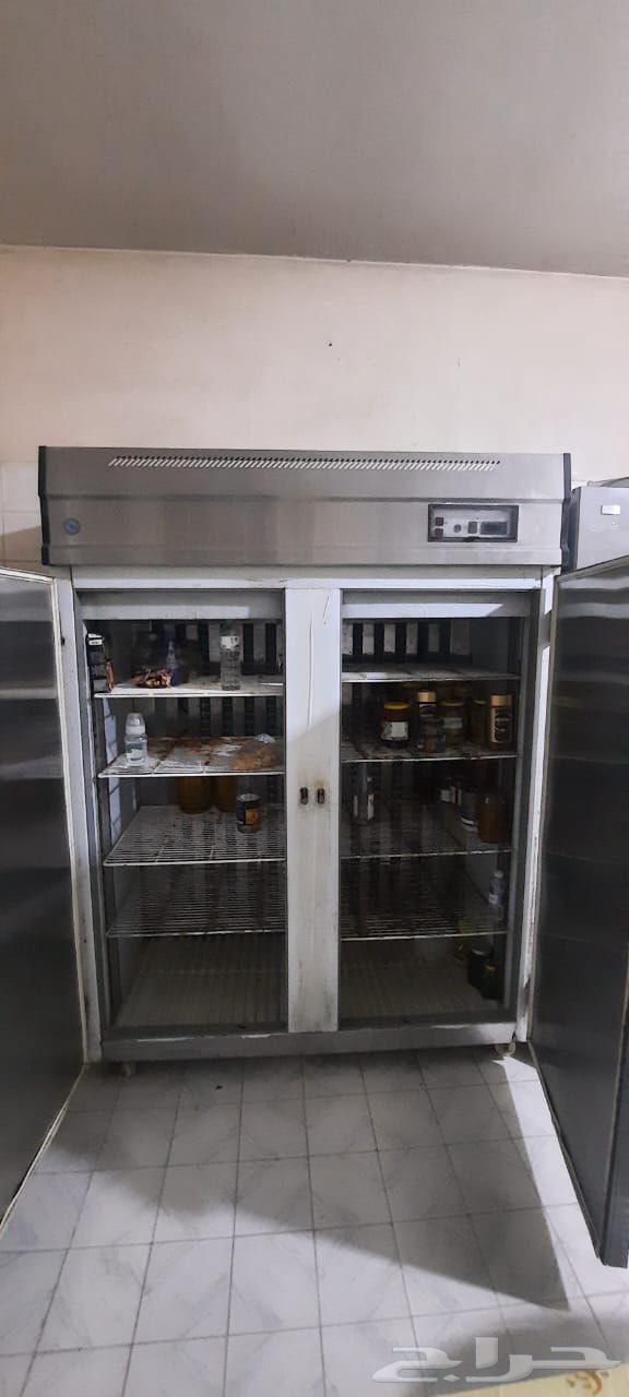 Refrigerator and Freezer64044421179778110