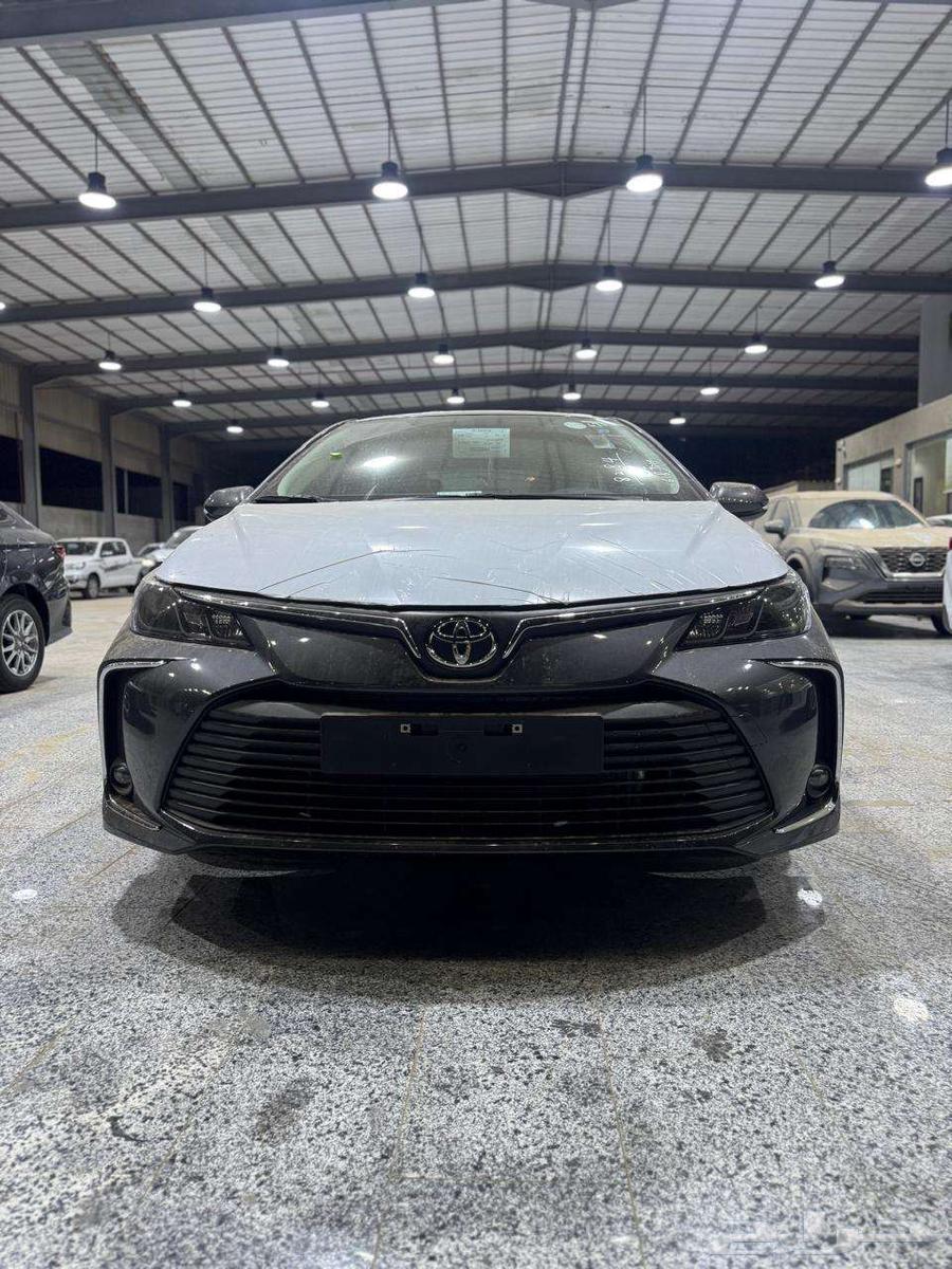 تويوتا كورلا استندر 2000 cc رمادى موديل 202564319195970689112