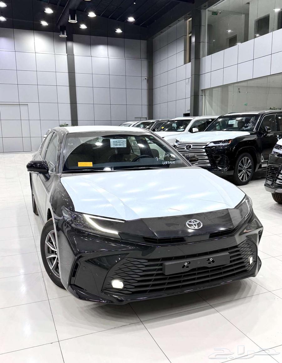 تويوتا كامري ( E ) استاندر بنزين موديل 2025 أقل الأسعار64334703621250113