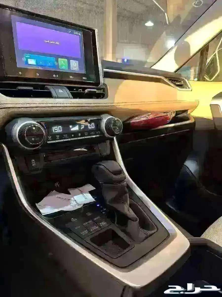 تويوتا راف فور XLE بنزين 202564336365460610112