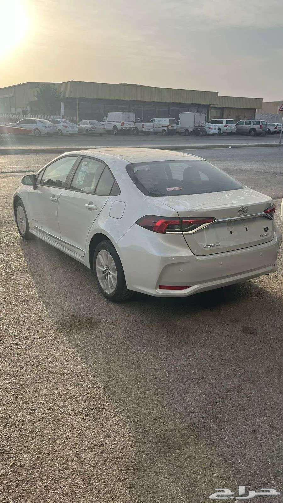 كورولا XLE مكينه 2.0 202564328767181953113