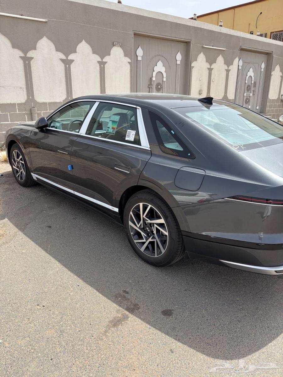 هيونداي ازيرا 2025 الممشى 10 الف64363861290755110