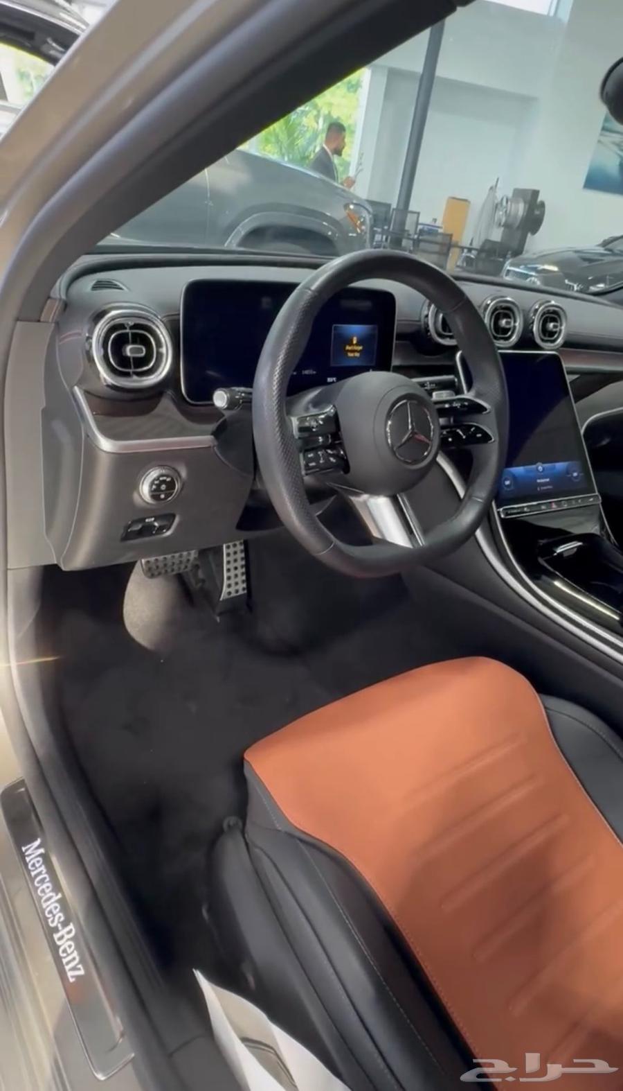 للبيع 2023 مرسيدس C300 ((ب179 الف ريال))64344465894914114