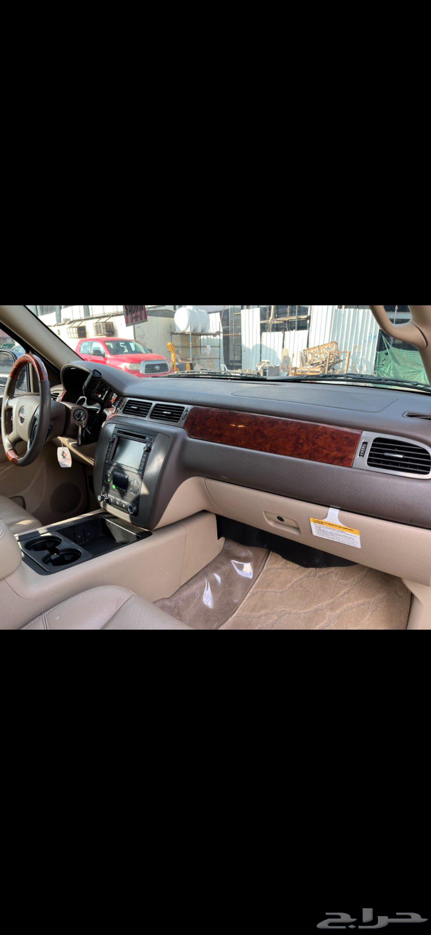 GMC Yukon SLT Full Option, No Double Saudi64353927770497111