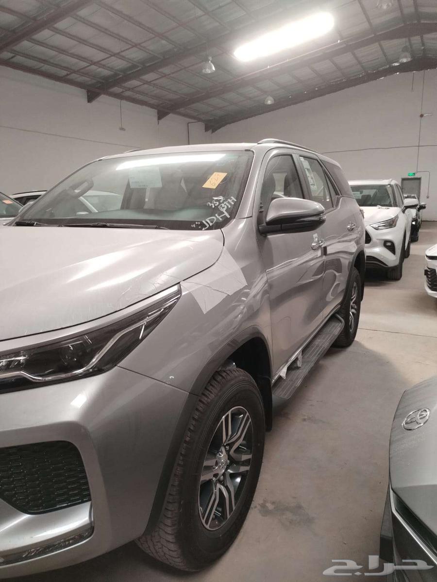 فورتشنر جي اكس 2 دفع رباعي 2.7 بنزين اوتوماتيك (فضي  2025)64353224924035112