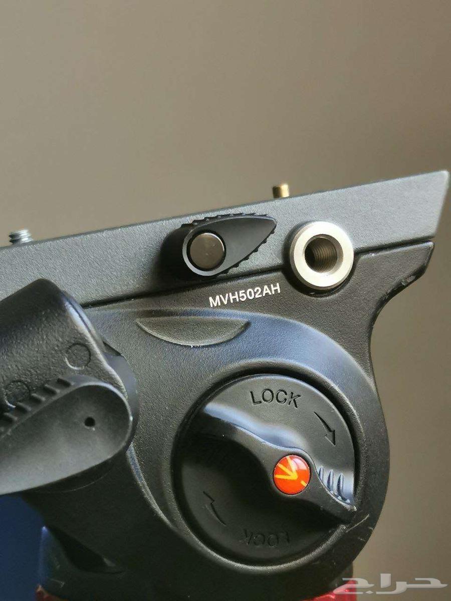 Manfrotto Tripod with Professional Video Head64106828430337113