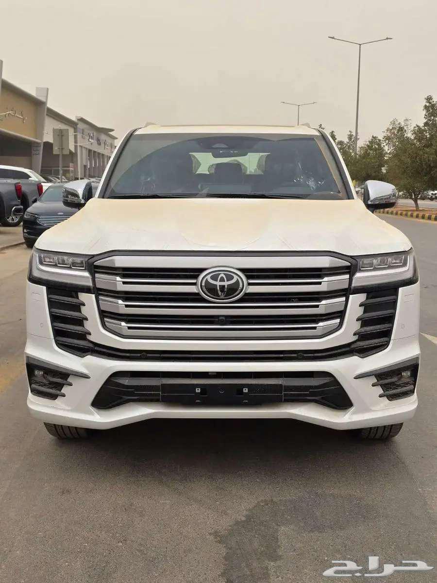 تويوتا لاندكروزر 2025 VXR بريمي فل كامل موديل كاش وأقساط بنك64352748674817111