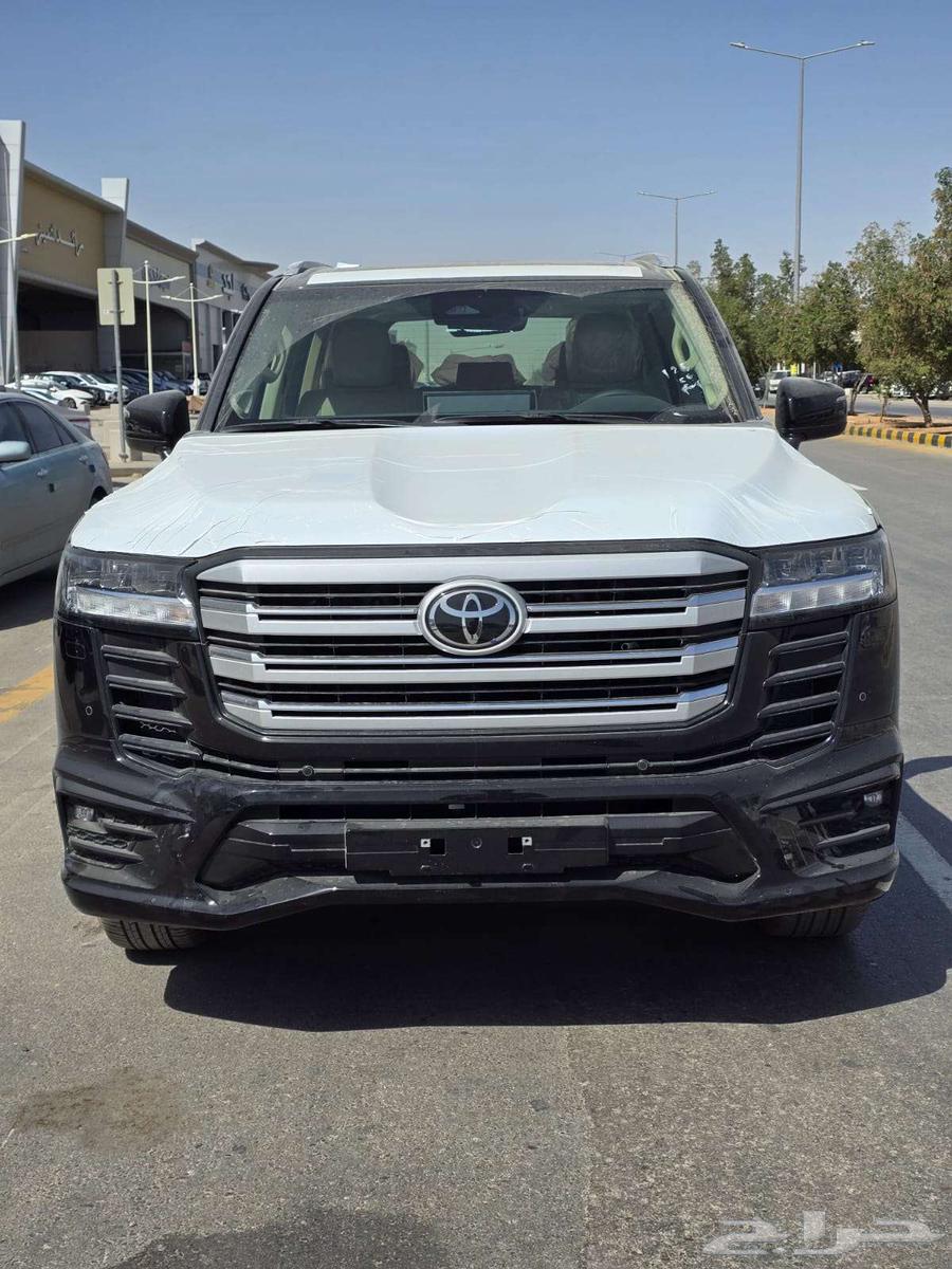 تويوتا لاندكروزر GXR 5 S بنزين 2025 كاش و اقساط64352853292545112