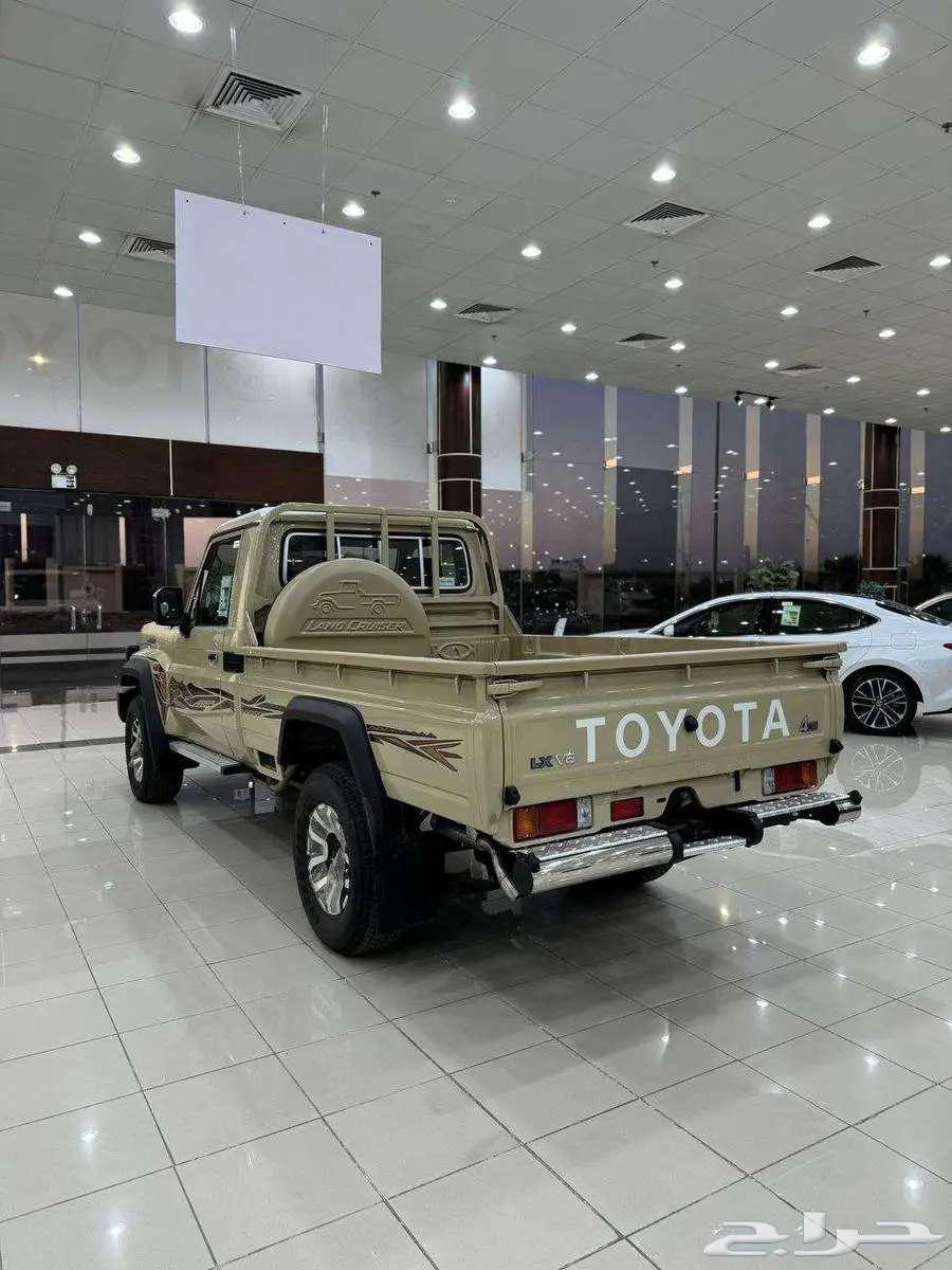 شاص لاند كروزر بيك اب سوبر ديلوكس بنزين 202564354622416386112