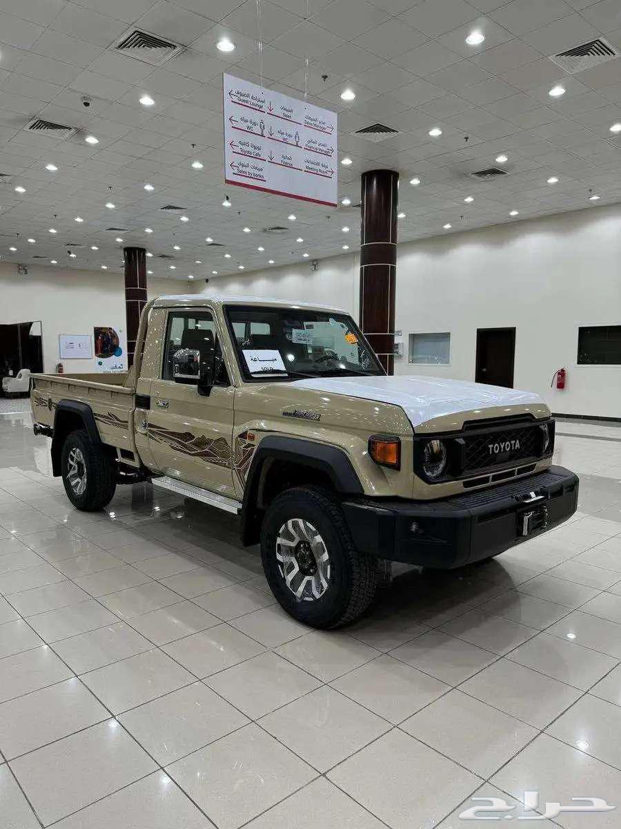 شاص لاند كروزر بيك اب سوبر ديلوكس بنزين 202564354622416386113