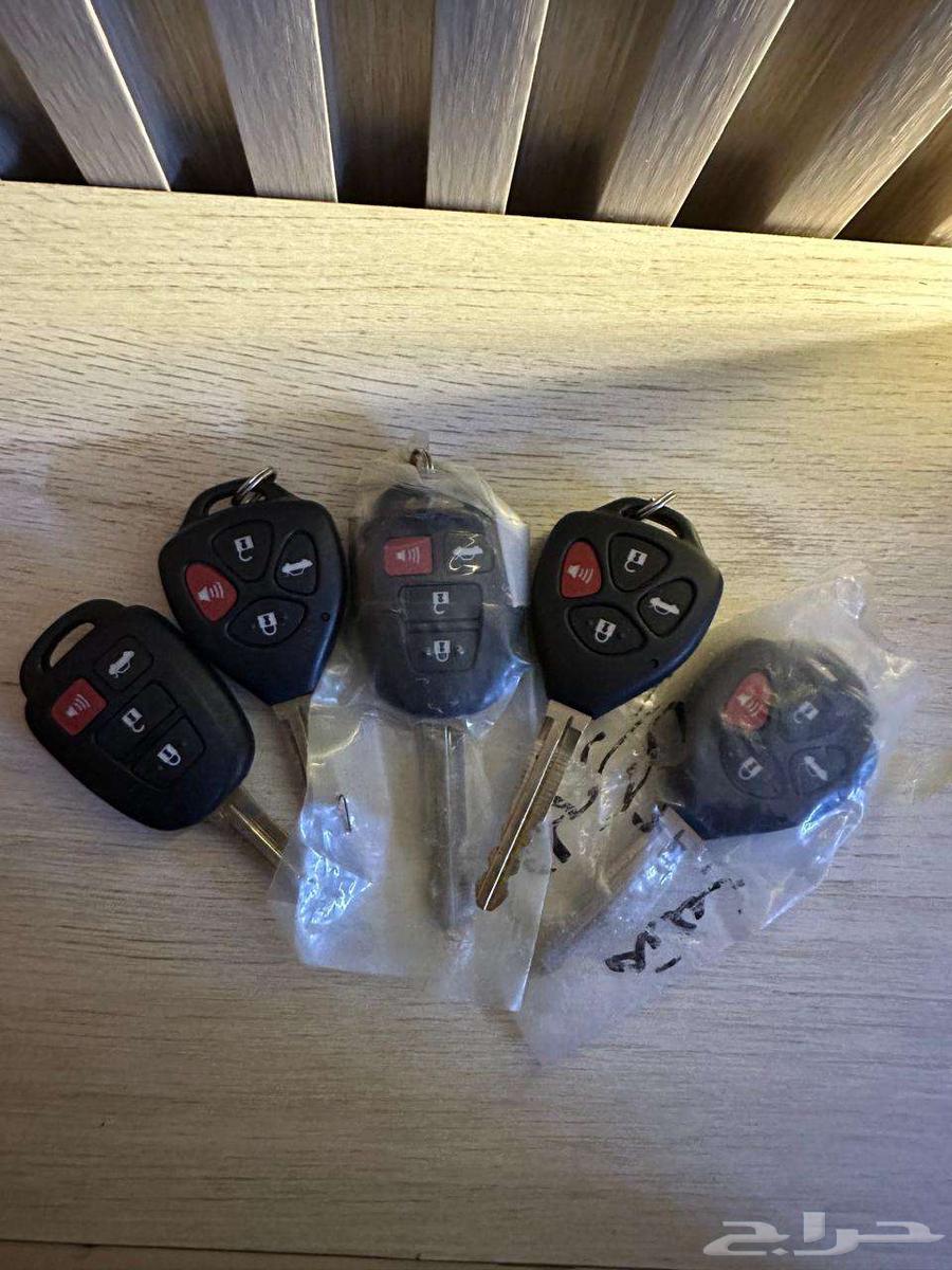 Camry and Corolla Key64358785358977110