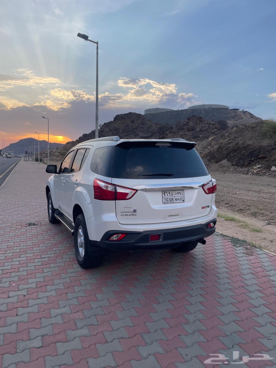 أم يو اكس للبيع64359145872899111