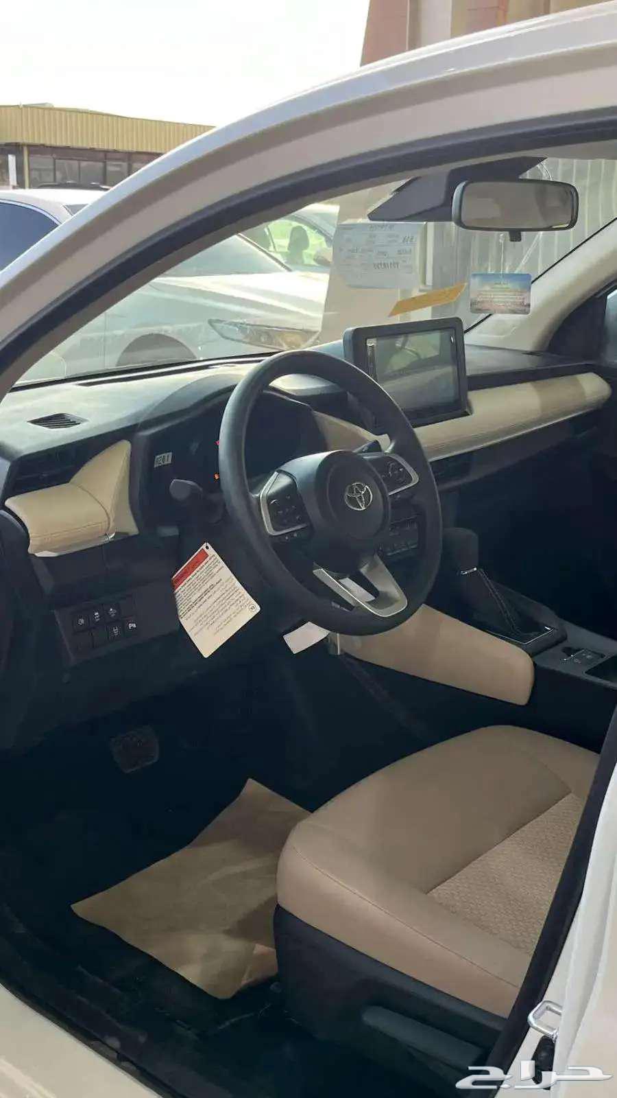 تويوتا يارس نص فل واي بلس 202664353986508930110