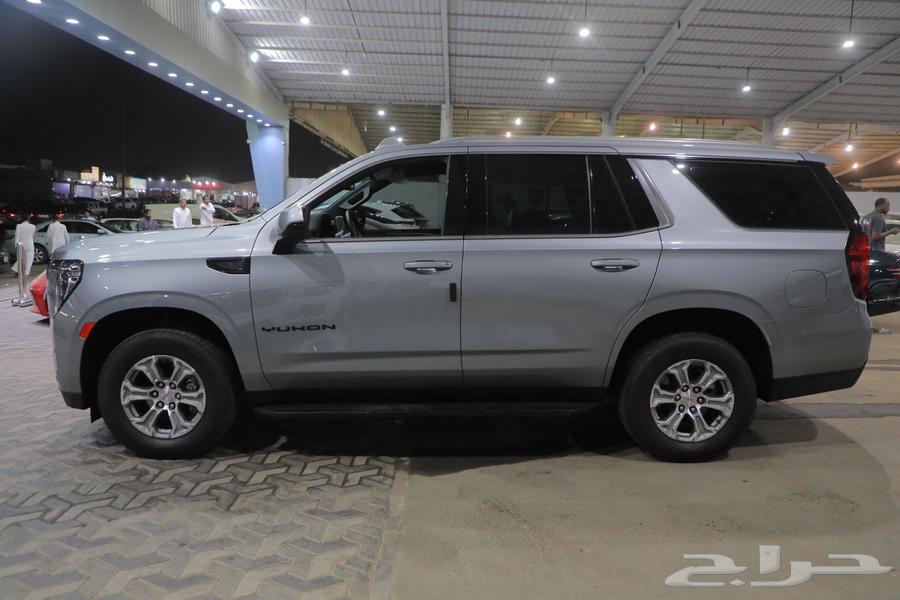 GMC Yukon SLE Short Wheelbase Without Double Refrigerator Model 202464358293779585113