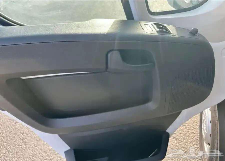 بيجو بوكسر L4H3 ديزل 2025 لنقل البضائع بمساحة شاسعة64349404507778113