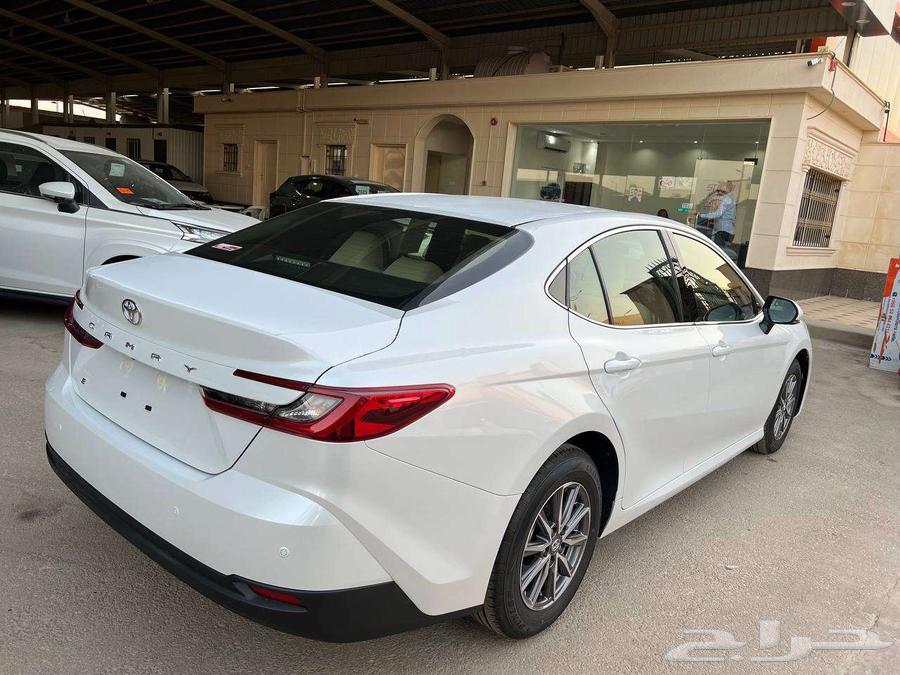 تويوتا كامري E ستاندر بنزين 2025 متاح اقساط و كاش64352612807425112