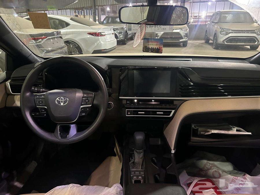 تويوتا كامري E هايبرد 202564354105969411114