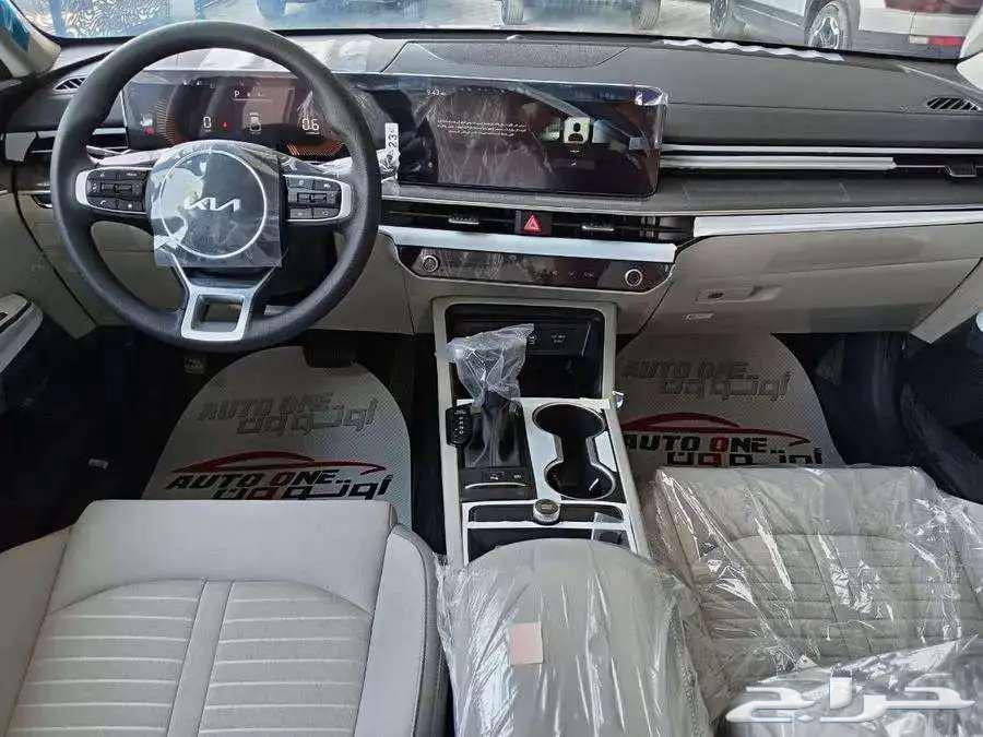 كيا k5 استاندر مطوره بفتحه سقف موديل2025 كاش و تقسيط64354857251586113