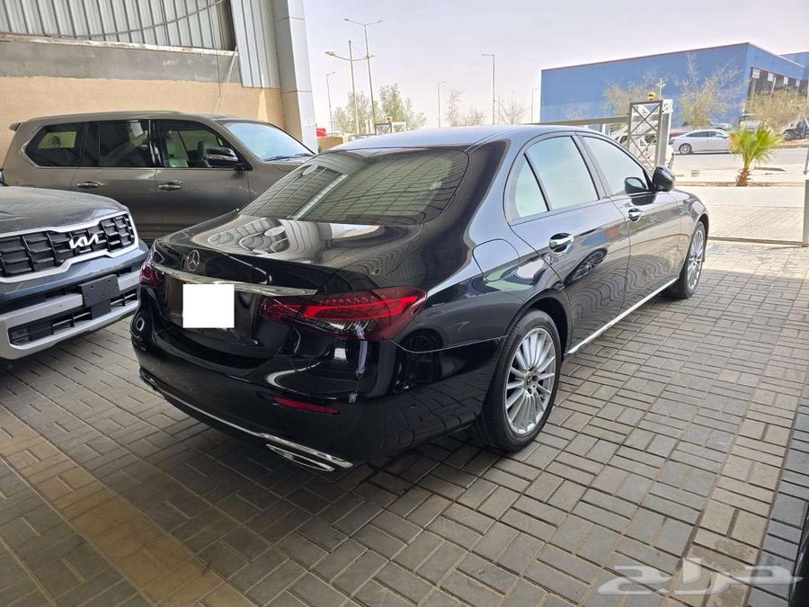 مرسيدس اي 250 موديل 2021 لون اسود64350100293122114