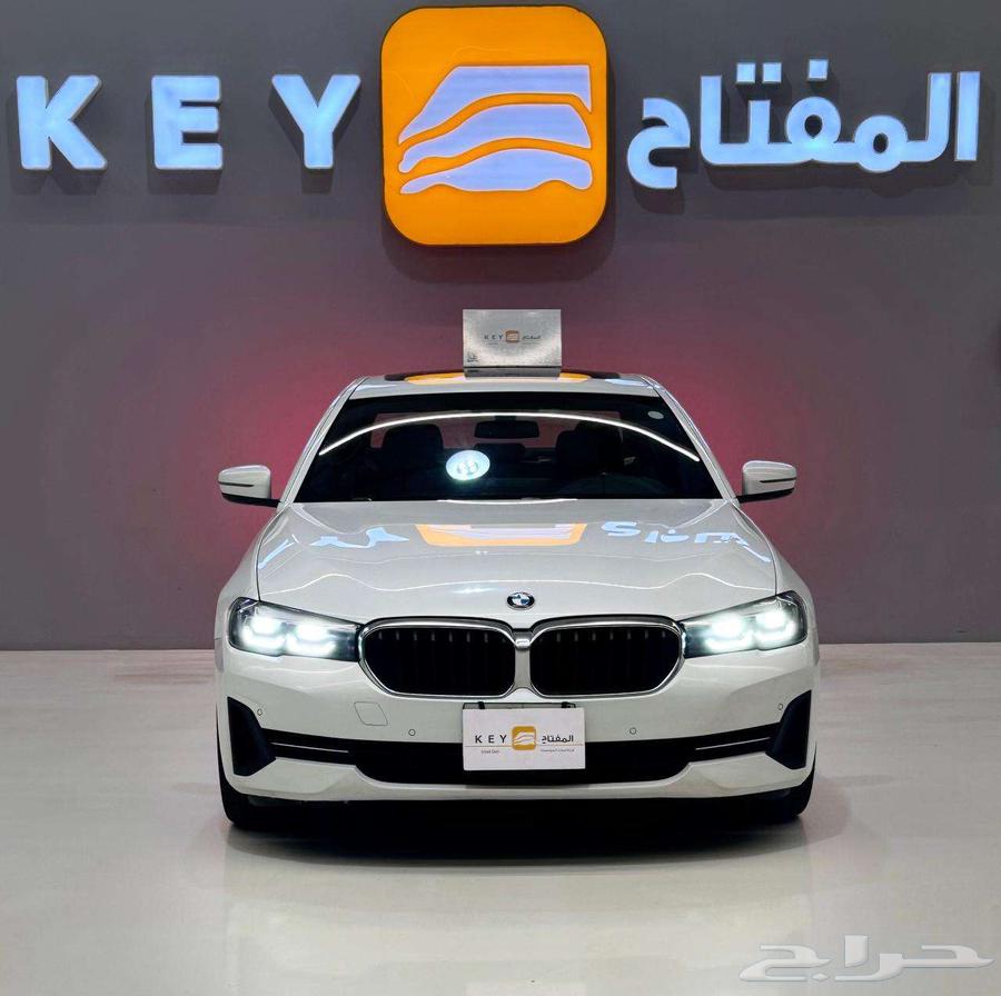 بي ام دابليو 520i 202364354828300418110