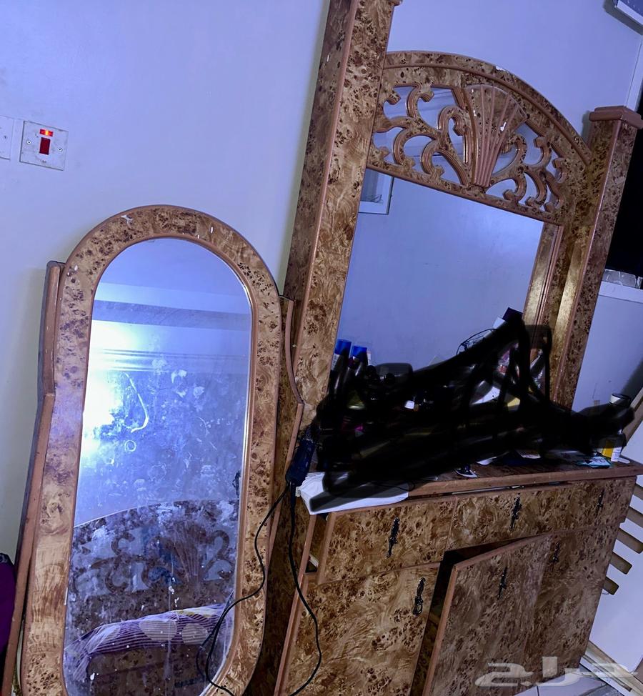 غرفة نوم كبيرة بحالة جيدة جدا64117893118081110