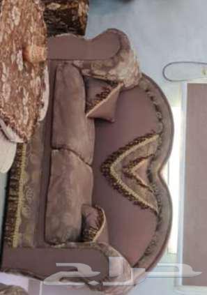 Sofa for sale for 100 SAR, negotiable64141921112835111