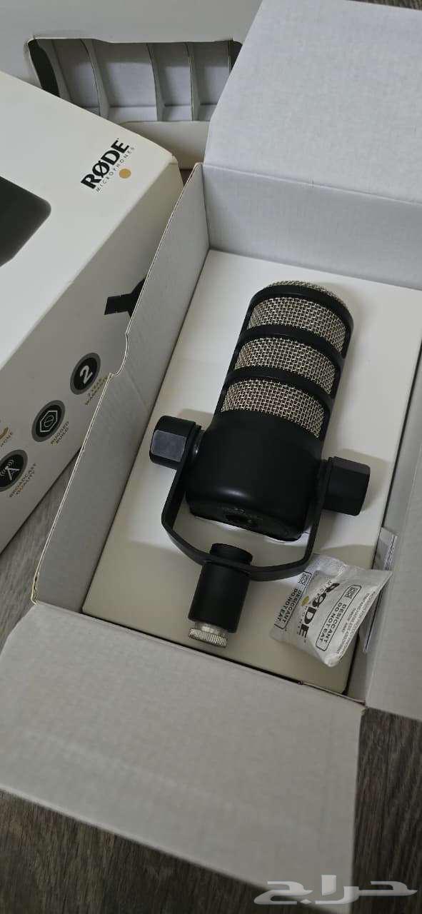Rode Professional Mike, PreSonus 24c Audio Interface, Audio Converter, and Stand64141921264131111