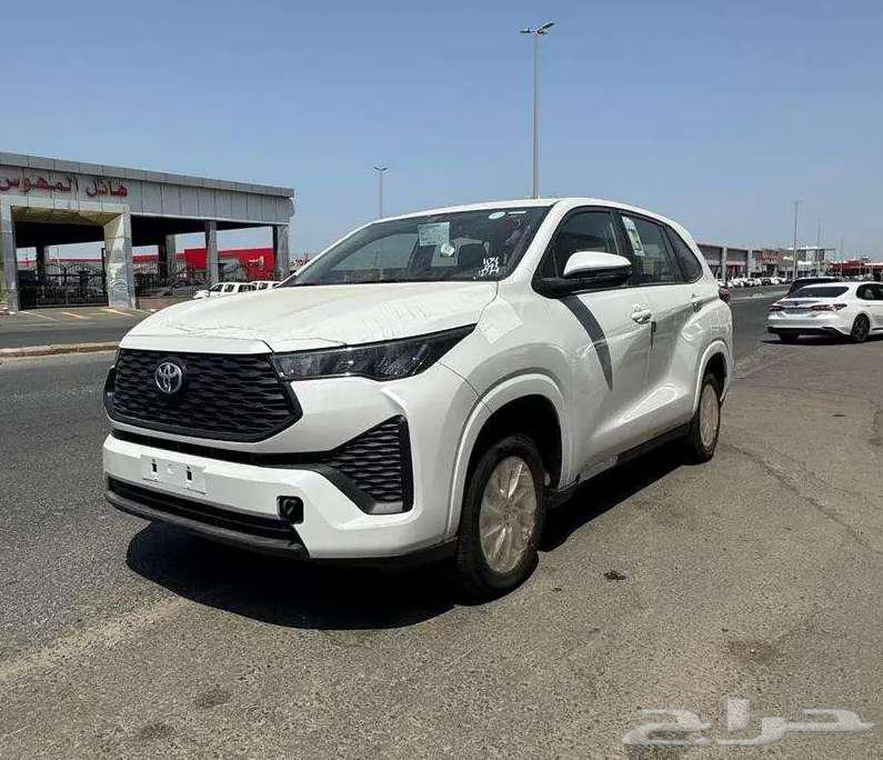 تويوتا اينوفا GL بنزين 2000 cc ابيض موديل 202564362393625090110