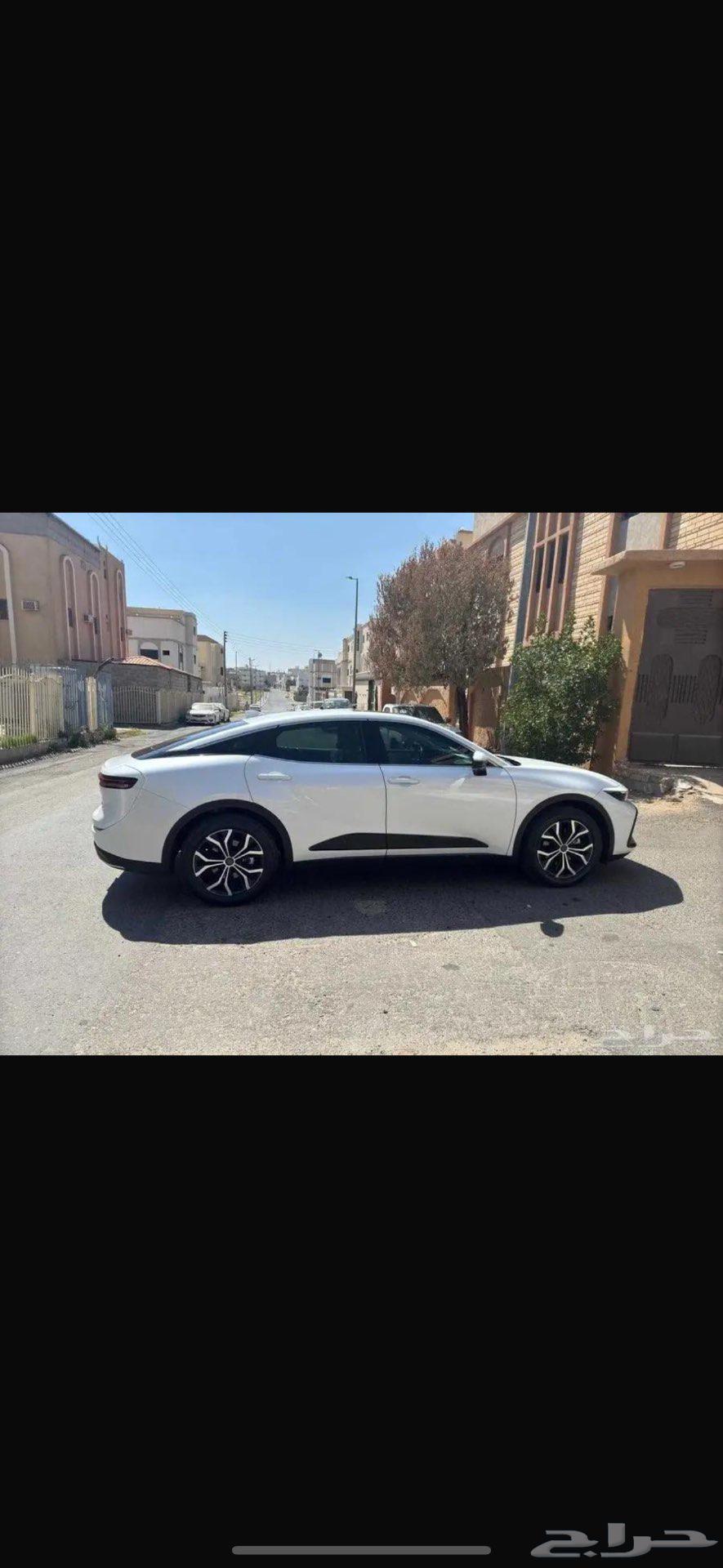 تويوتا كراون64368455586817110