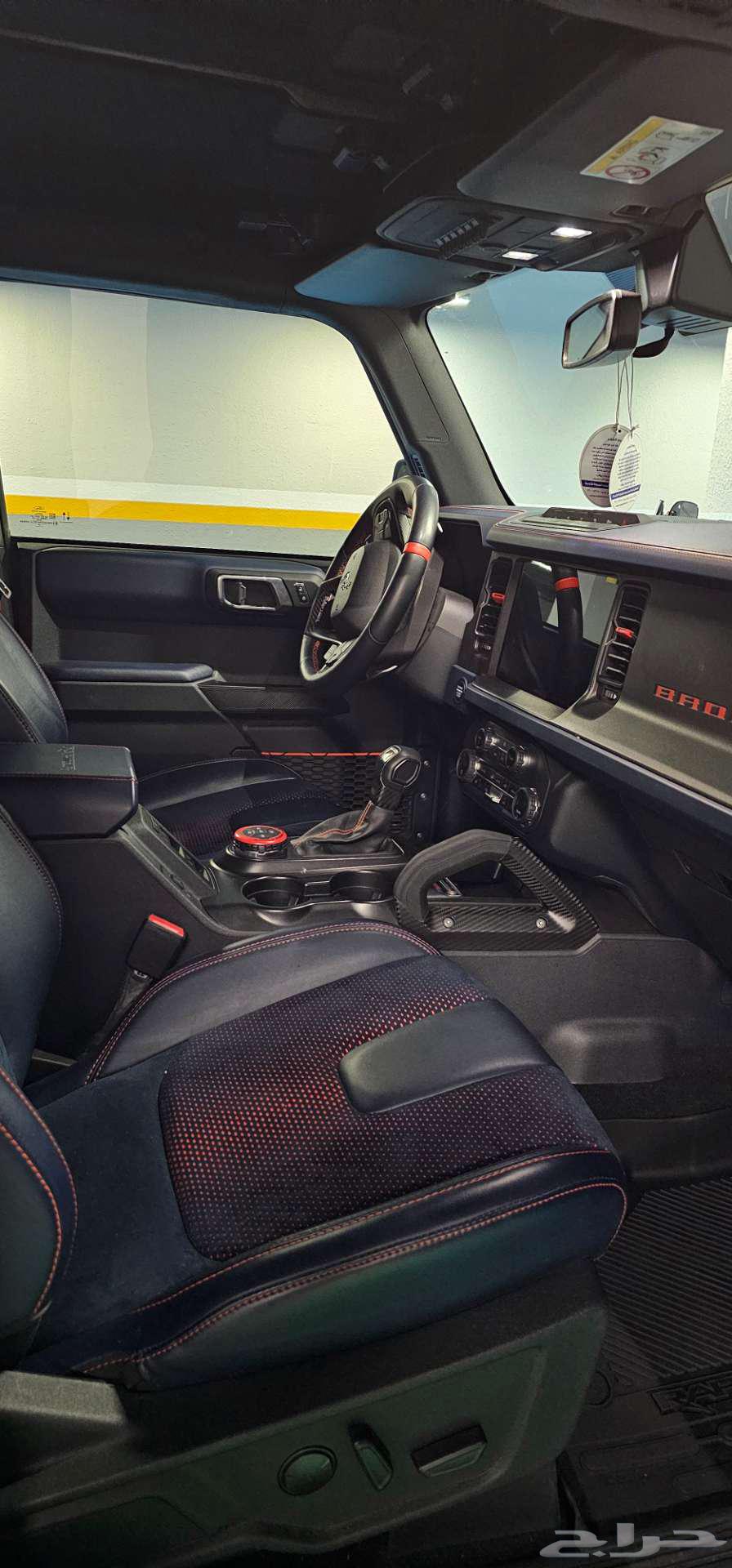 فورد برونكو رابتور بأقل كيلومترات، الأعلى فئة64370424616706112