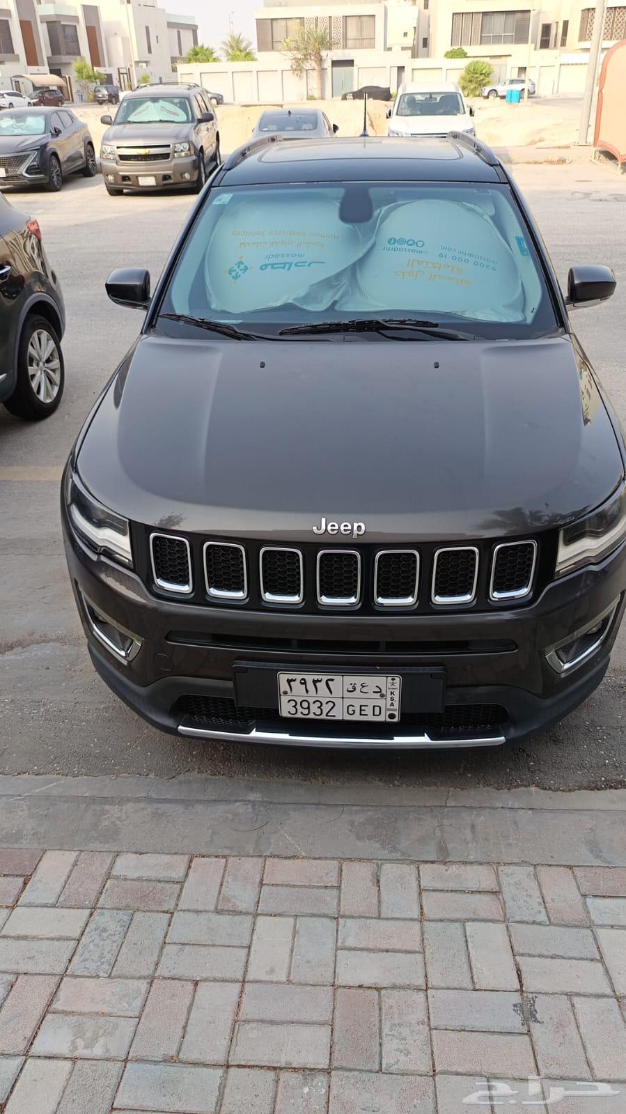 للبيع جيب كومباس 201964360376803969110