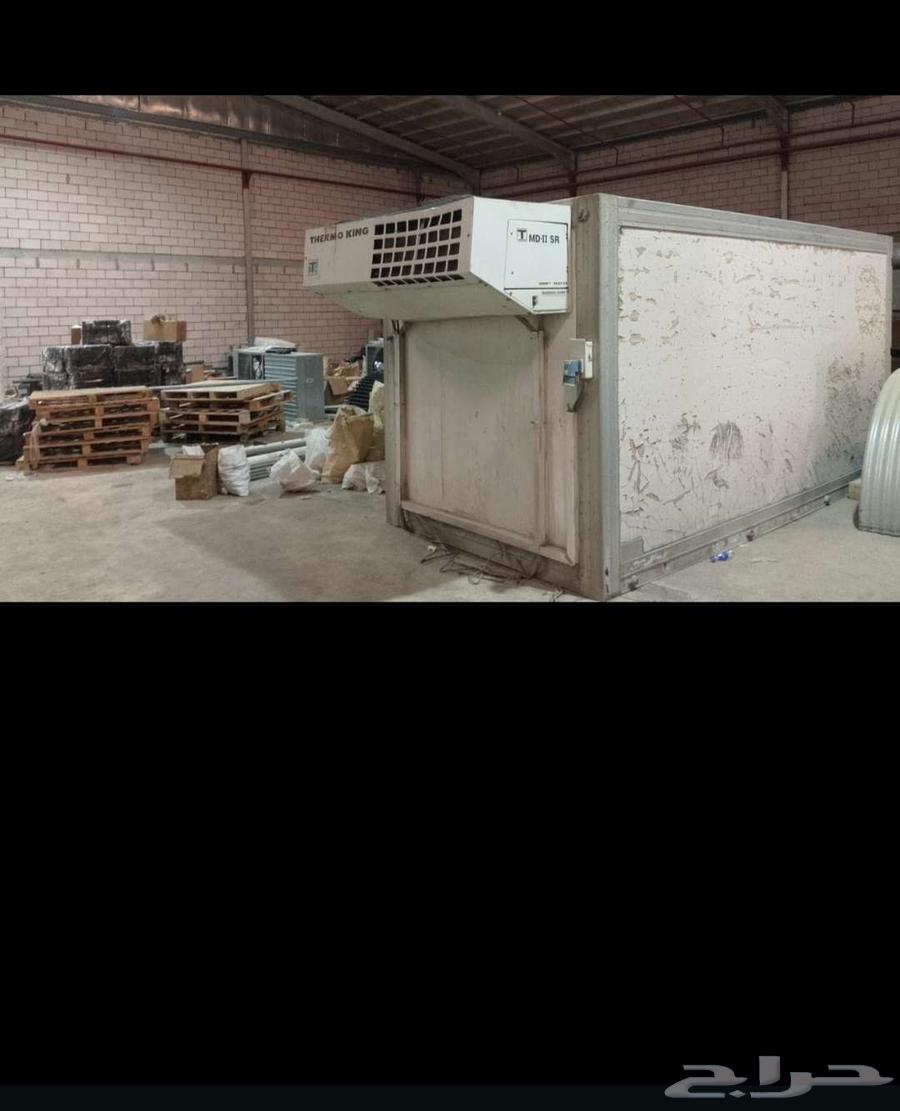 للبيع صندوق دينا بها جهاز تبريد64365129534851110